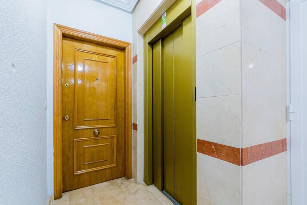 Appartamento La Perla De Torrevieja Esterno foto